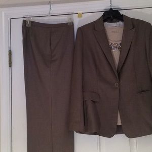 Calivin Klein ladies fully lined pant suit